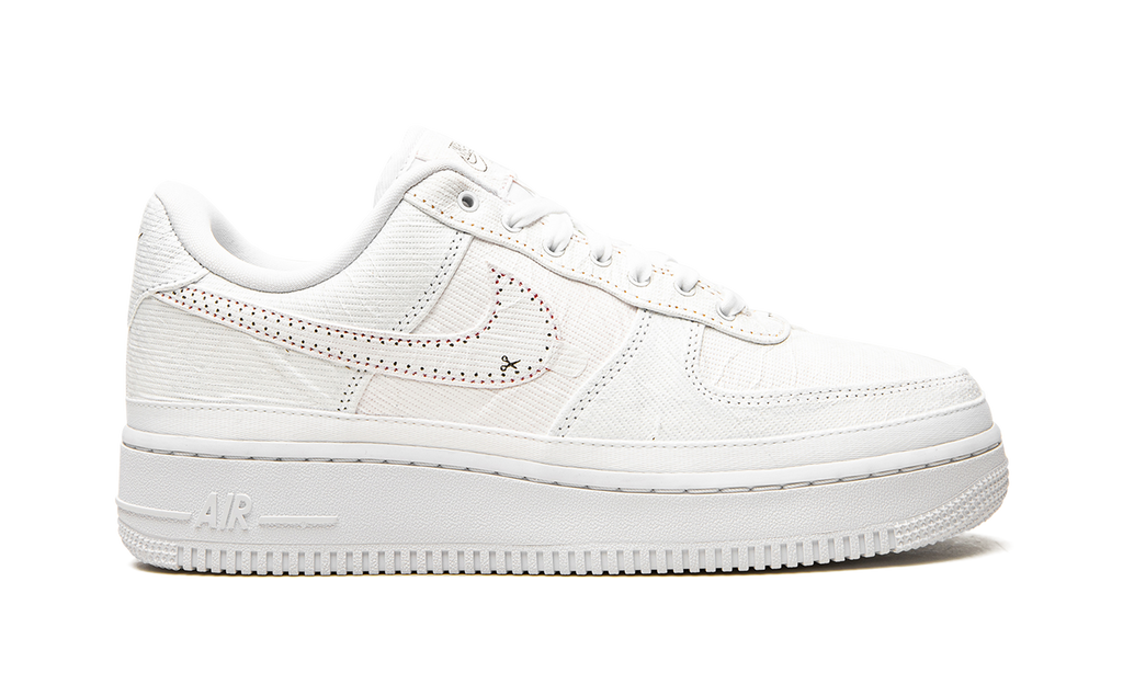 Nike AIR FORCE 1 LO LX WMNS Reveal CJ1650 101
