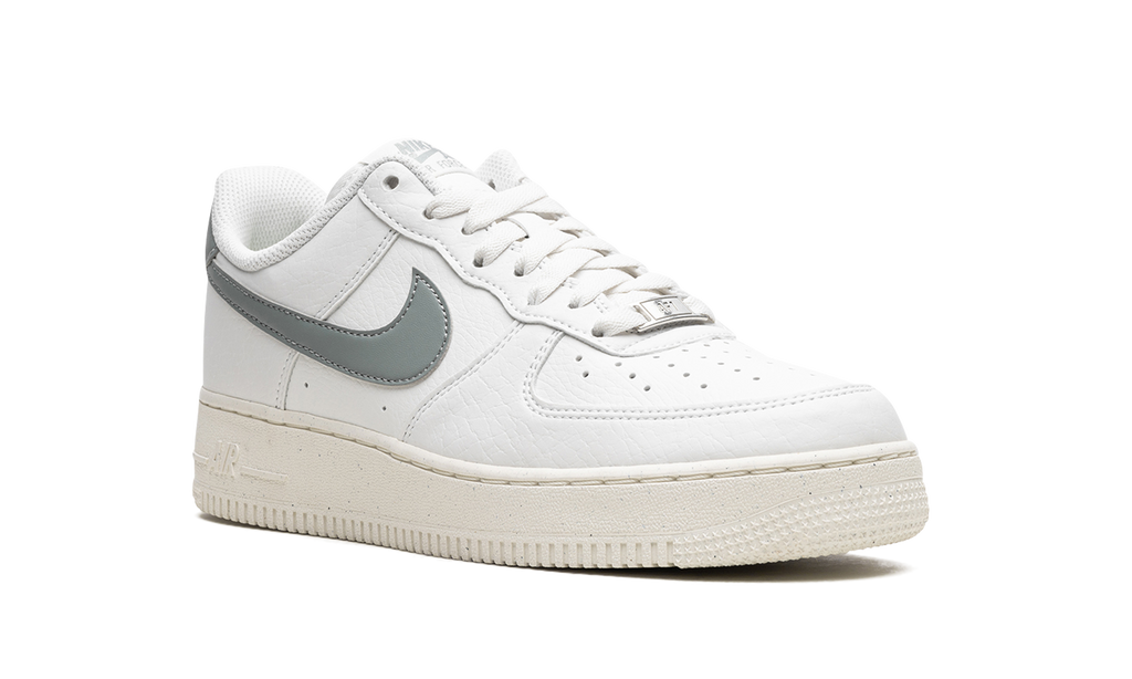 Nike AIR FORCE 1 '07 NEXT NATURE MNS WMNS Mica Green DN1430 107