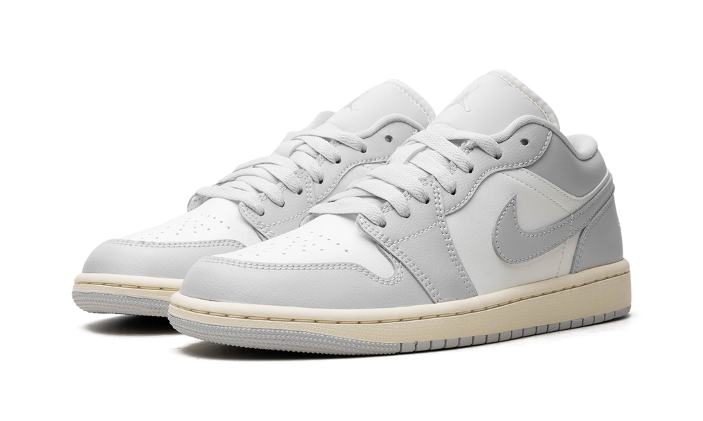 Air Jordan 1 WMNS Light Grey DC0774 103