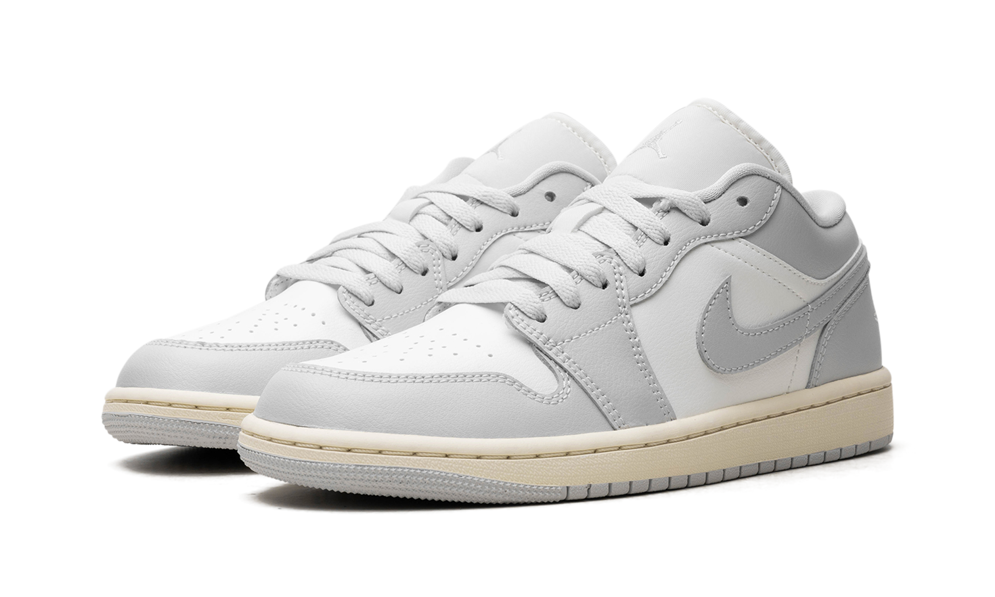 Air Jordan 1 WMNS Light Grey DC0774 103