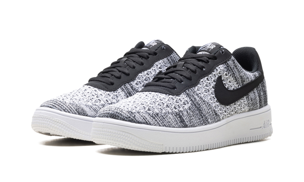 Nike Air Force 1 Flyknit Low 2.0 Oreo AV3042 001