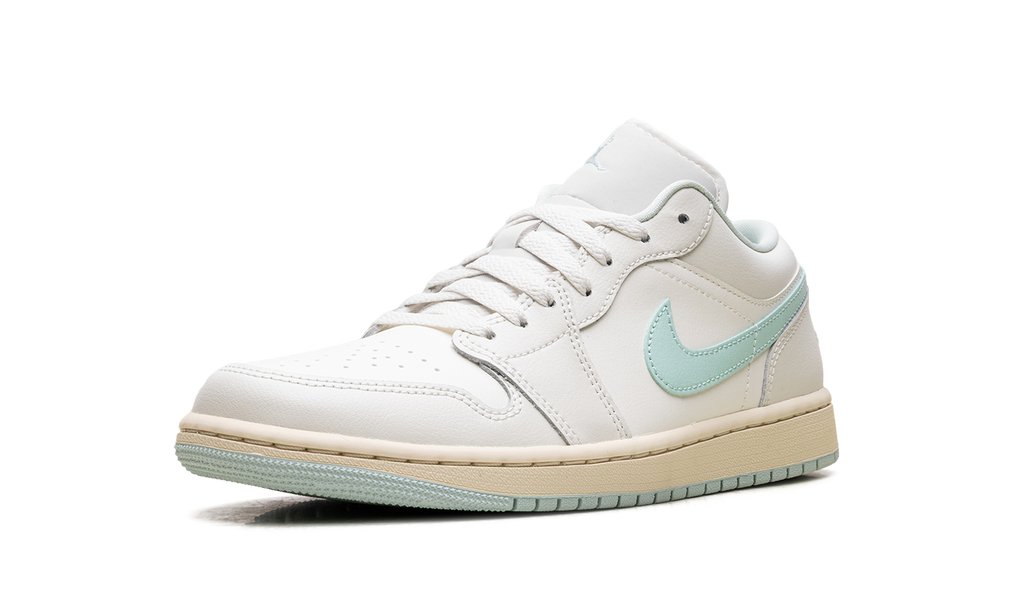 Jordan 1 Low WMNS Sail Igloo DC0774 134