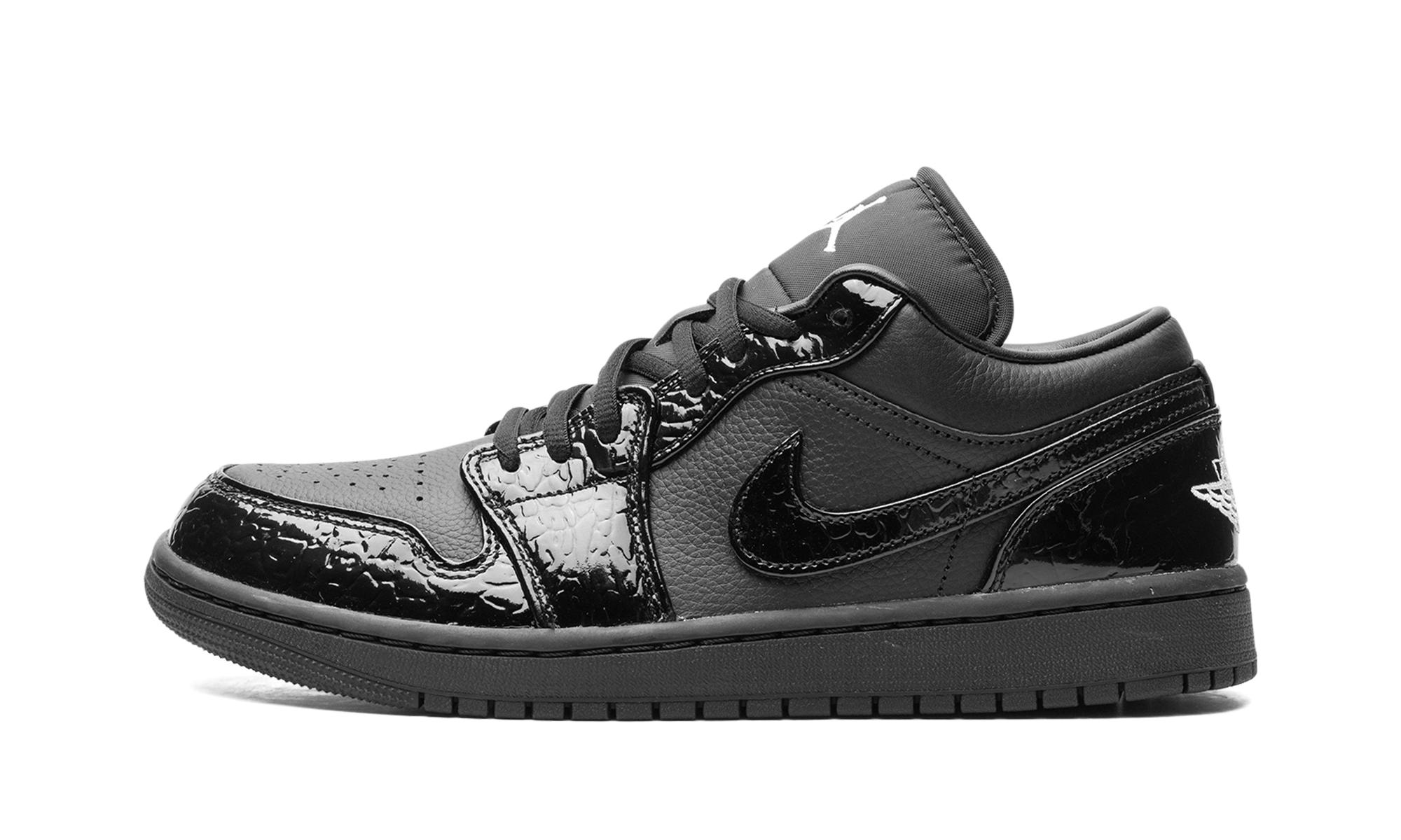 Air Jordan 1 WMNS Black Croc HJ7743 010