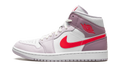 AIR JORDAN 1 MID WMNS Valentine’s Day 2022 DR0174 500