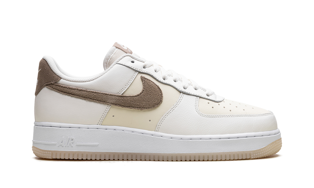 Nike Air Force 1 "Coconut Milk" FN5832 101