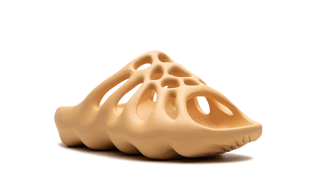 Yeezy 450 Slide Cream GZ9864
