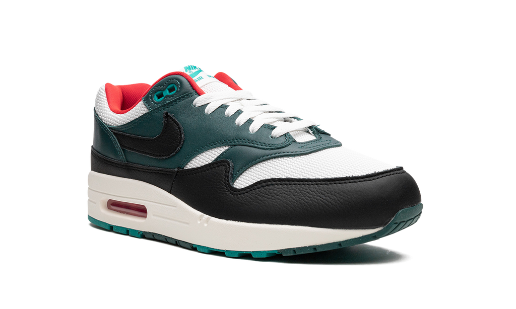 Nike Air Max 1 LeBron James x Liverpool FB8914 100