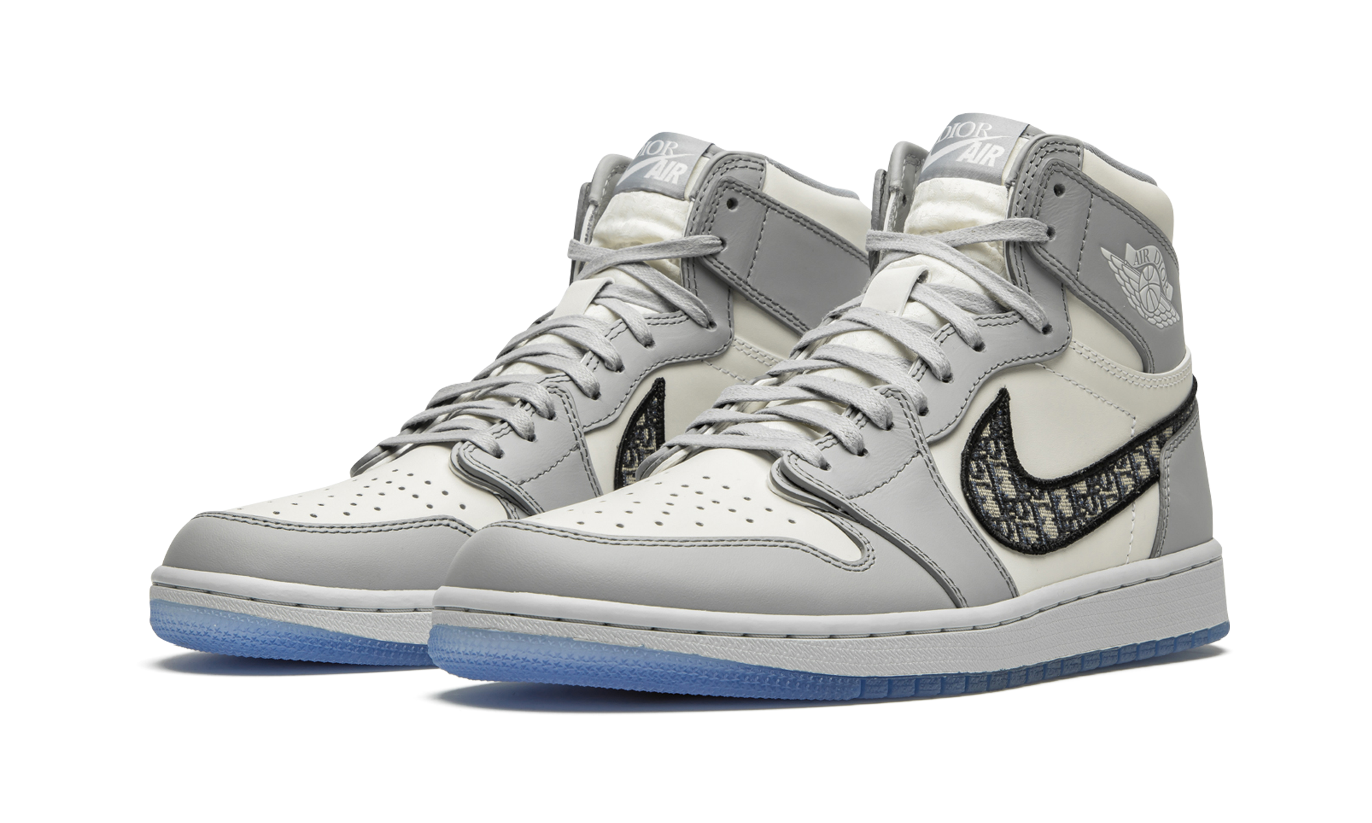 Air Jordan 1 Retro High Dior CN8607 002
