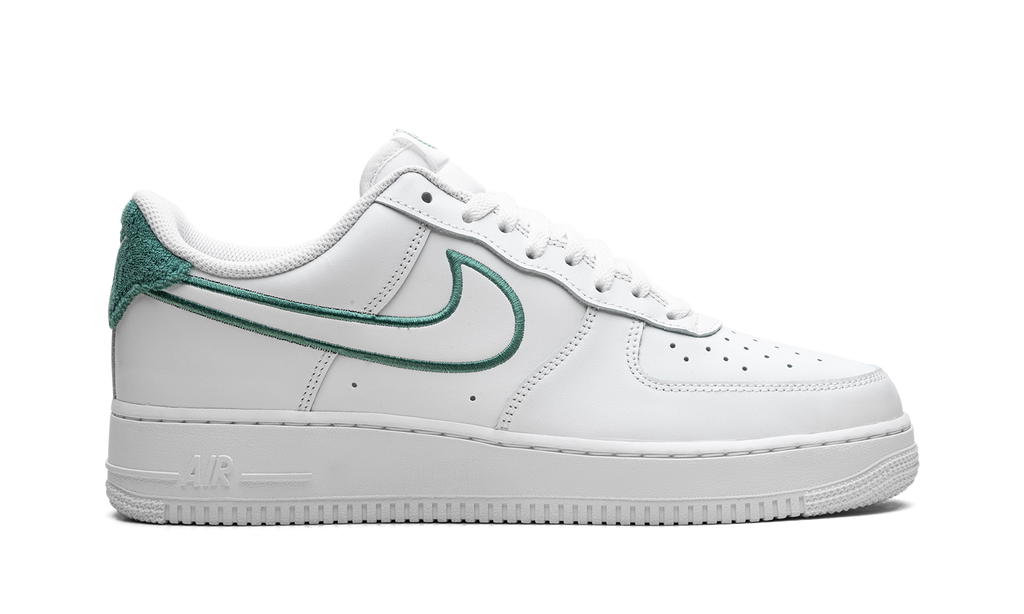 Nike Air Force 1 Resort and Sport FN8349 100