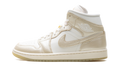 Air Jordan 1 Mid SE Wmns Metallic Team Gold HV5159 100