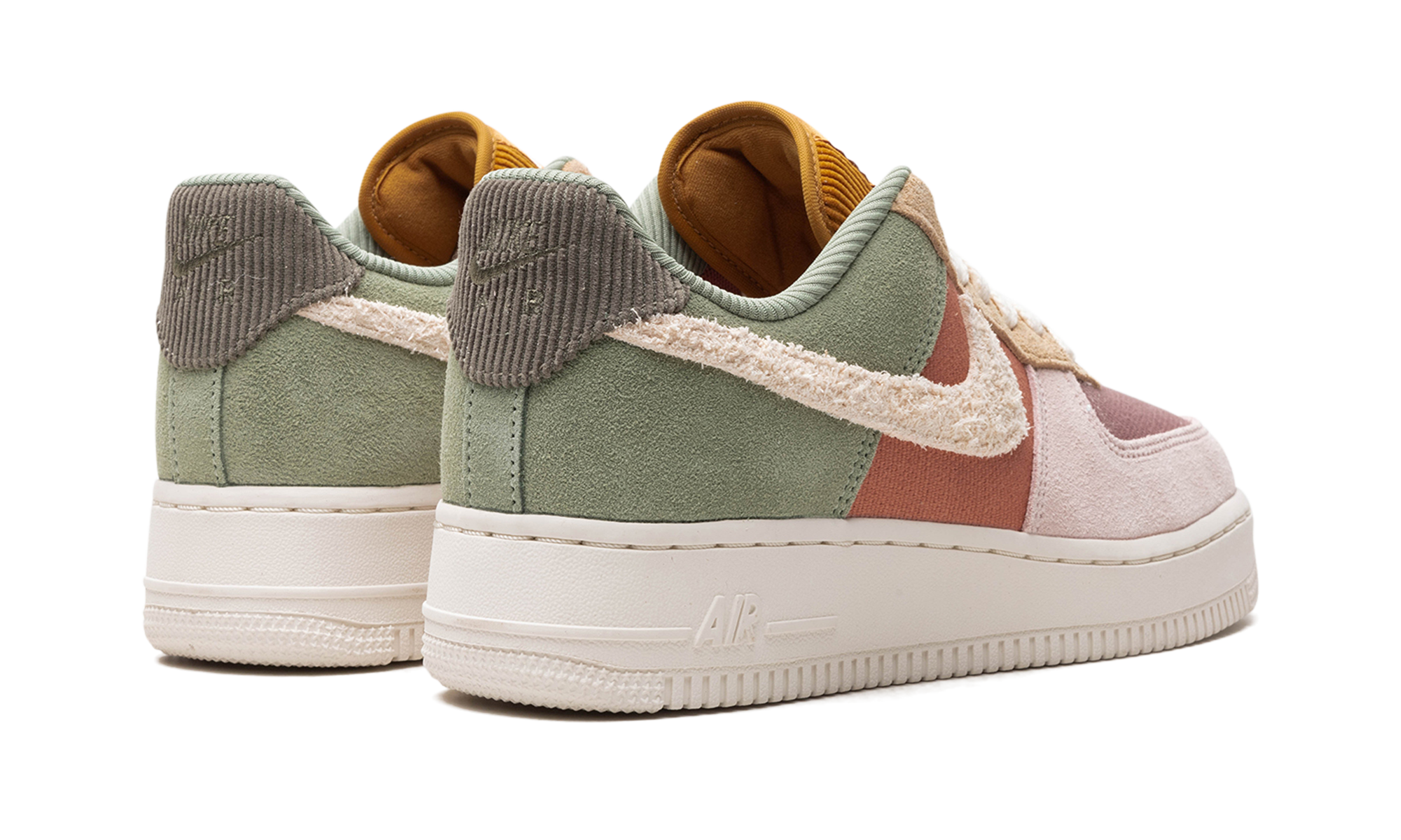 Nike AIR FORCE 1 WMNS Oil Green FZ3782 386