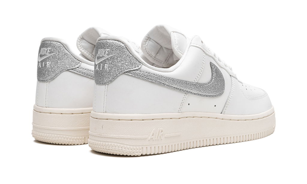 Nike AIR FORCE 1 '07 MNS WMNS Summit White Sail White Metallic Silver DQ7569 100