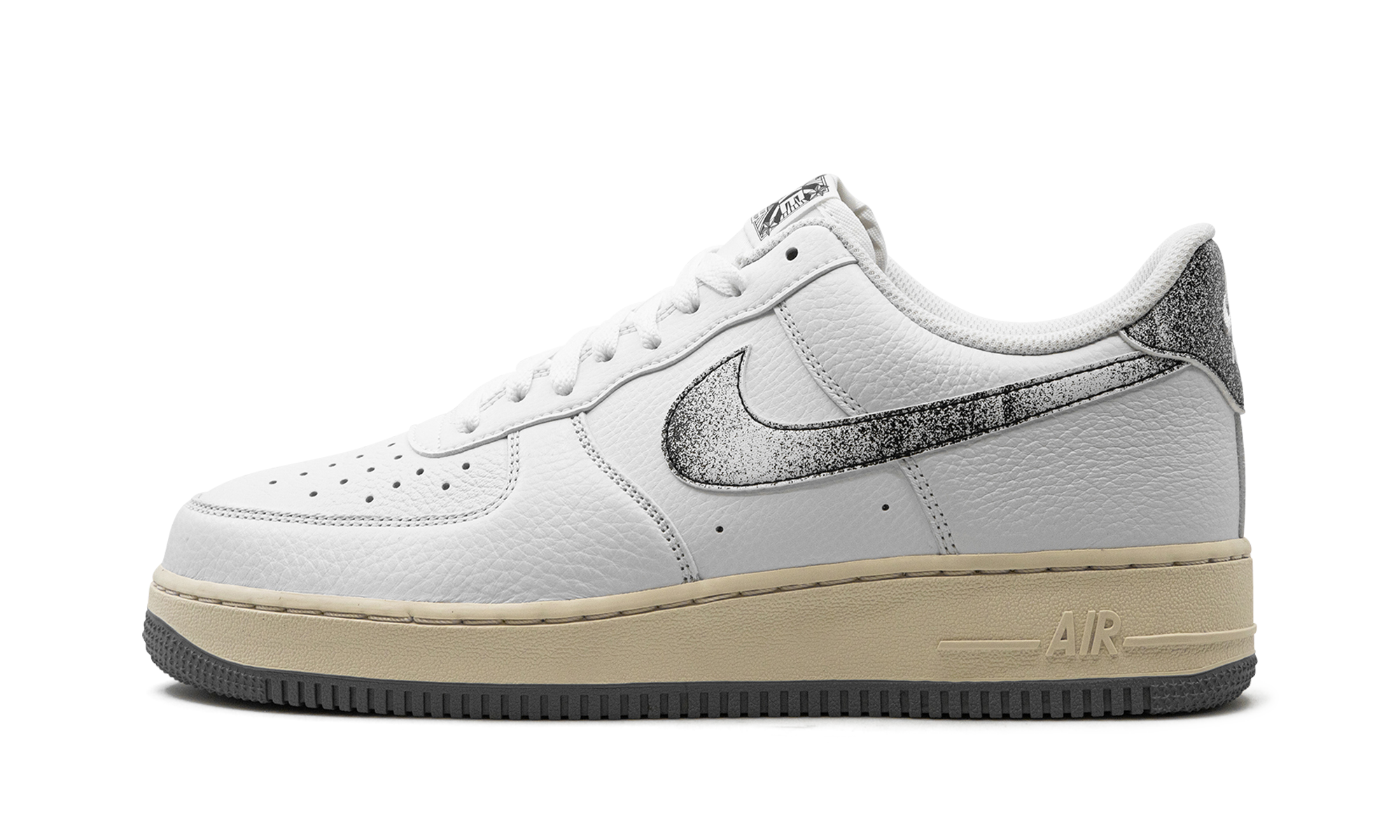 Nike Air Force 1 Low Classics DV7183 100