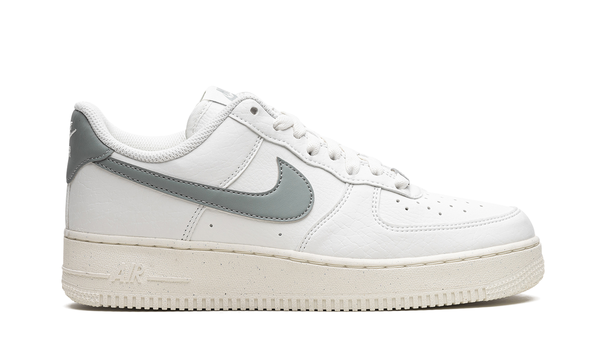 Nike AIR FORCE 1 '07 NEXT NATURE MNS WMNS Mica Green DN1430 107