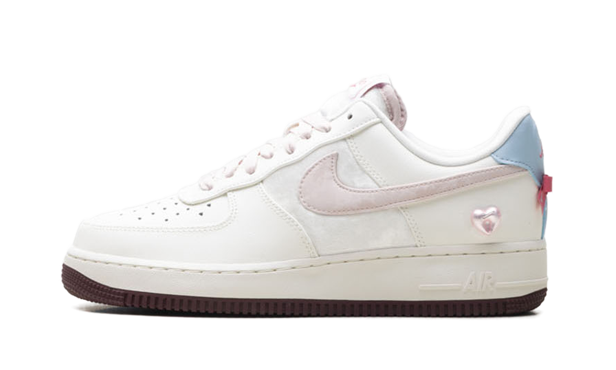 Nike Nike Air Force 1 WMNS Valentine's Day (2026) IQ4937 161