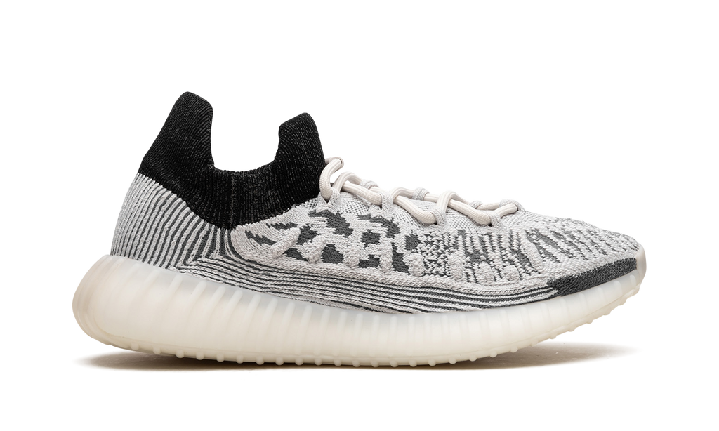 Yeezy Boost 350 V2 Panda IG9608
