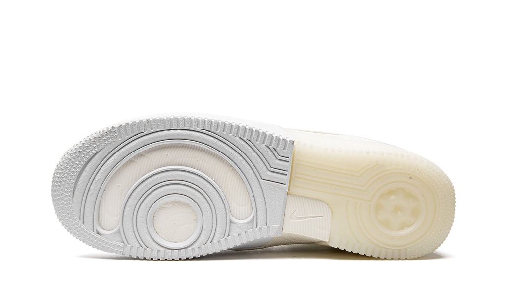 Nike Air Force 1 React Coconut Milk DH7615 100