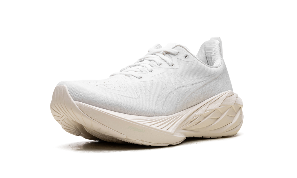 Asics Novablast 4 White / White 1011B693 102