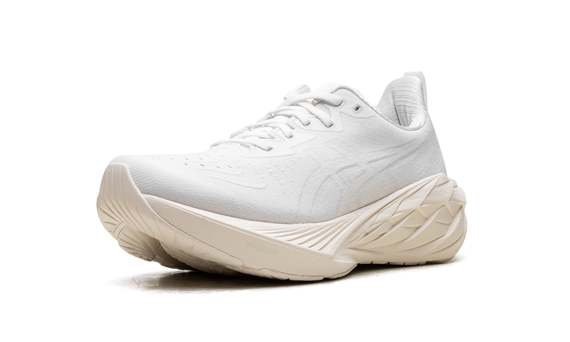 Asics Novablast 4 White / White 1011B693 102