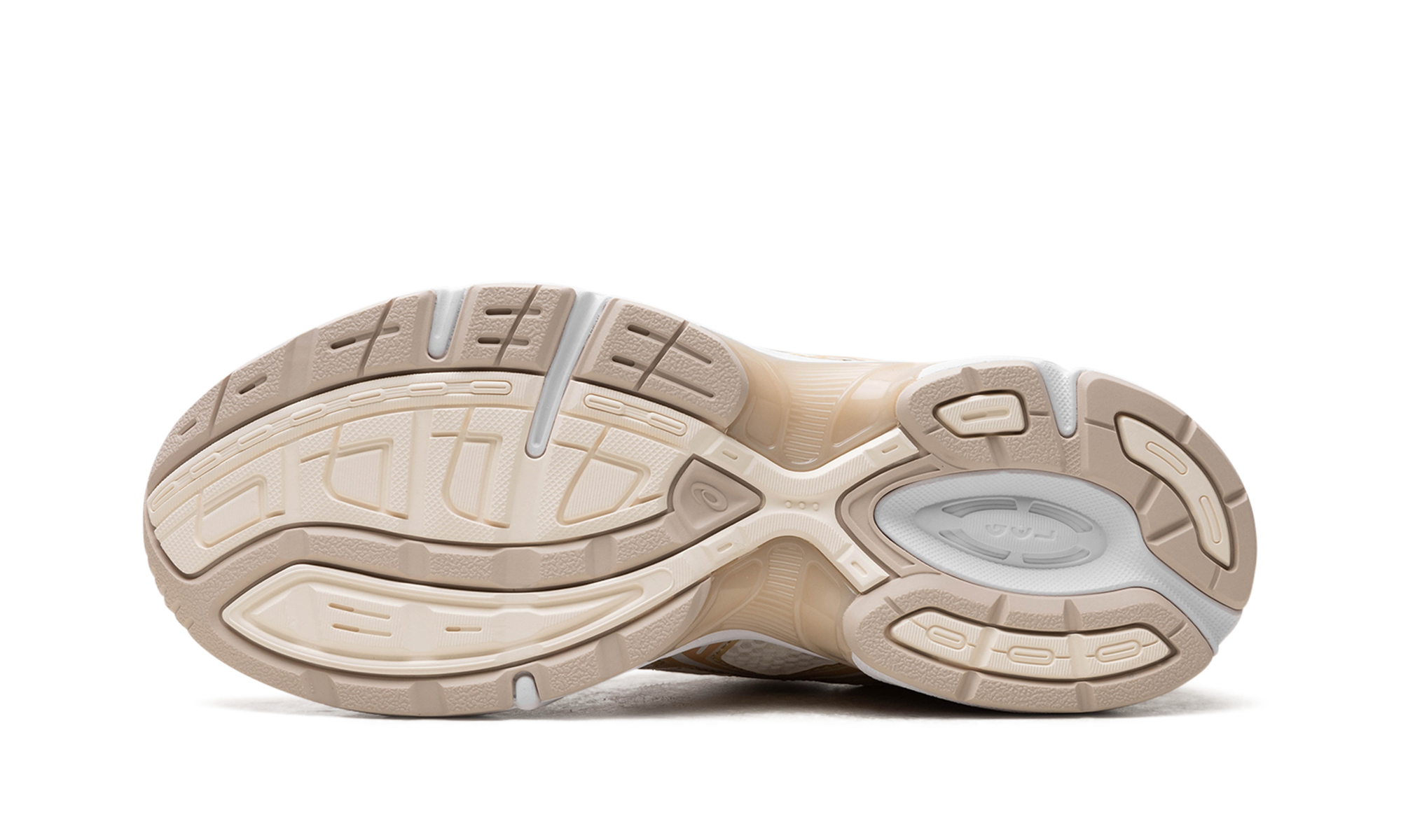 Asics Gel 1130 WMNS Cream 1202A521 100