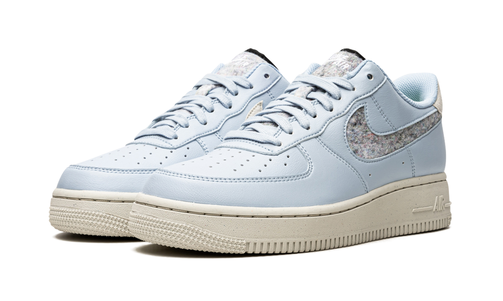 Nike AIR FORCE 1 LO 07 SE () WMNS Light Armory Blue
