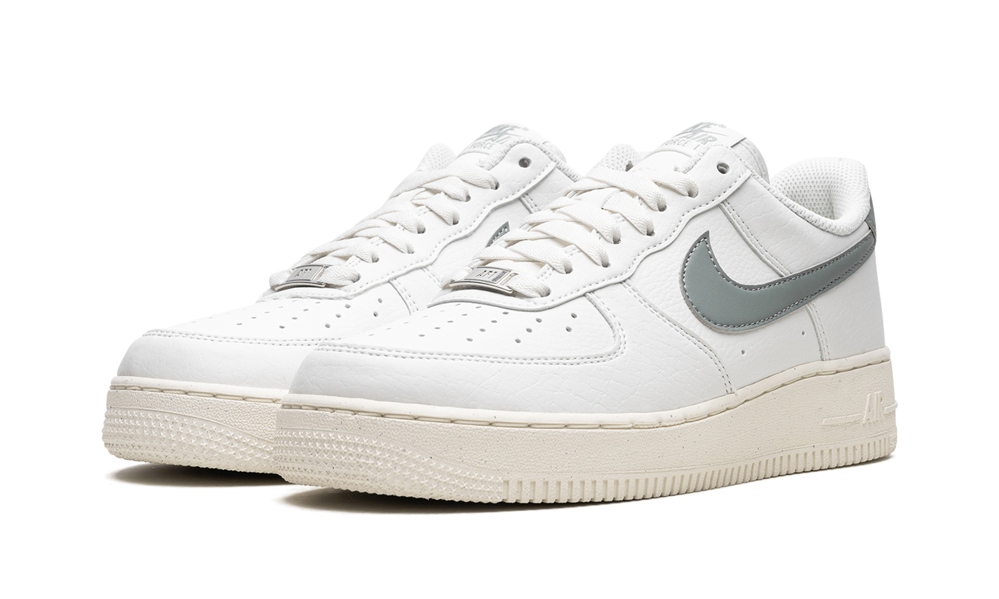 Nike AIR FORCE 1 '07 NEXT NATURE MNS WMNS Mica Green DN1430 107