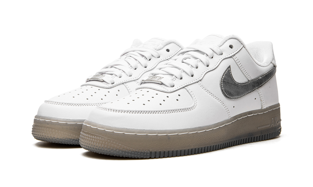 Nike Air Force 1 White / Metallic Silver DX3945 100