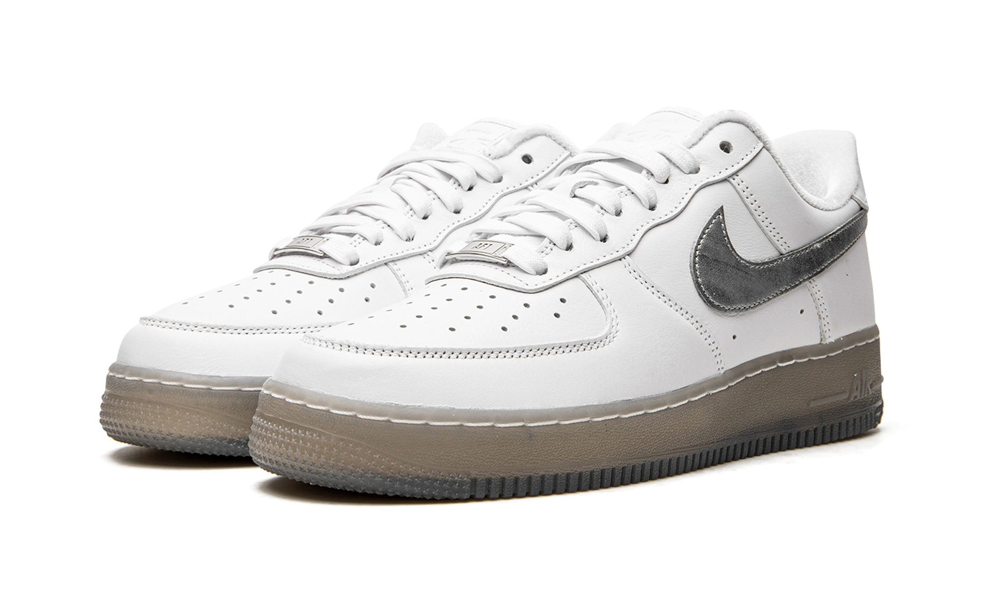 Nike Air Force 1 White / Metallic Silver DX3945 100