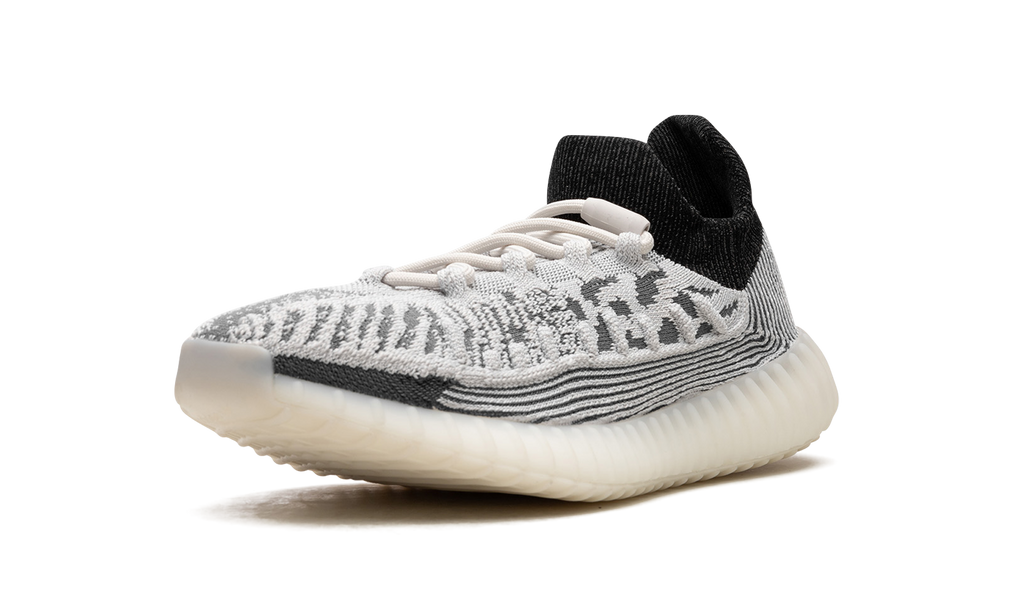 Yeezy Boost 350 V2 Panda IG9608