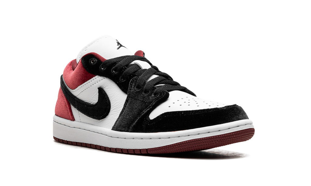 Jordan 1 Low SE WMNS Velvet Black Toe FZ3242 001