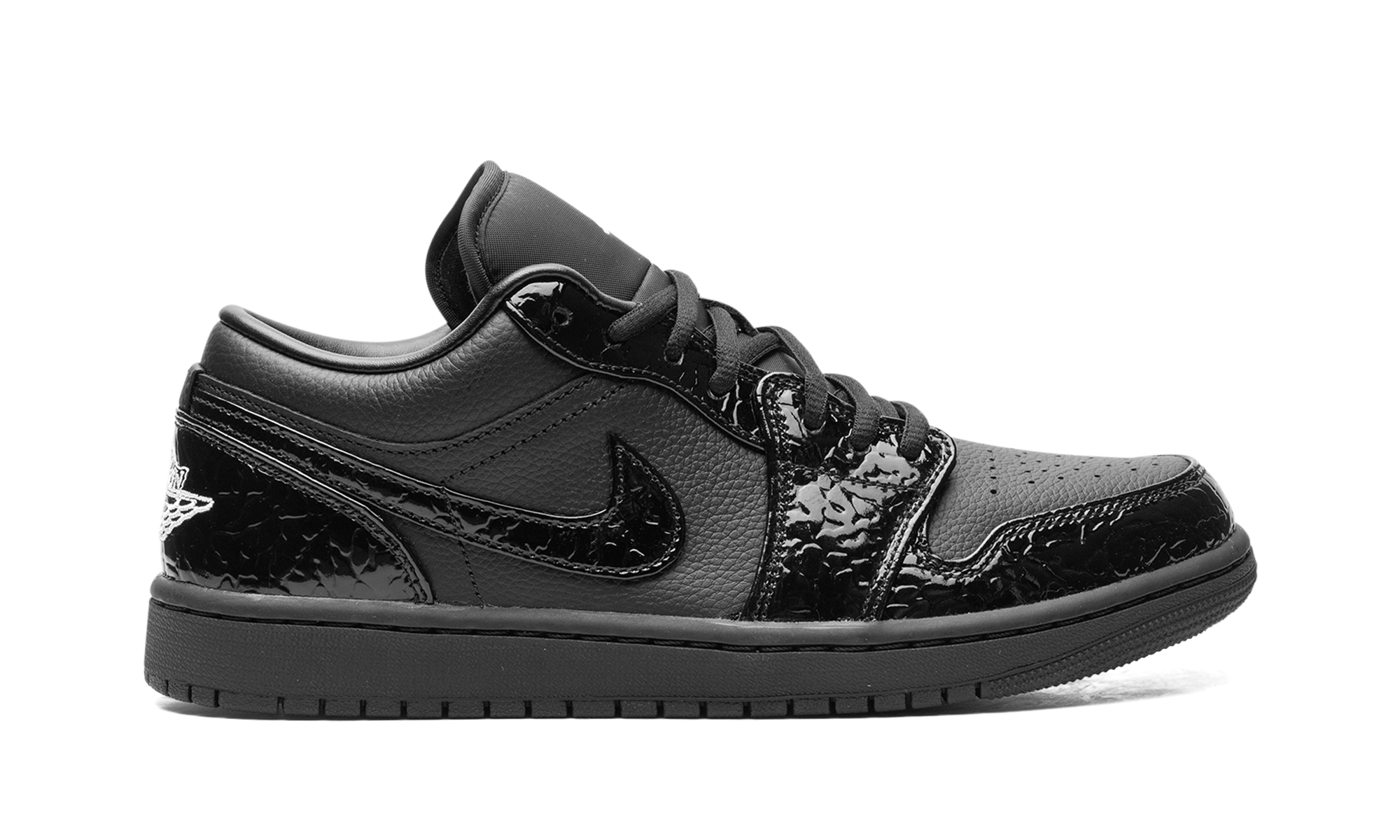 Air Jordan 1 WMNS Black Croc HJ7743 010