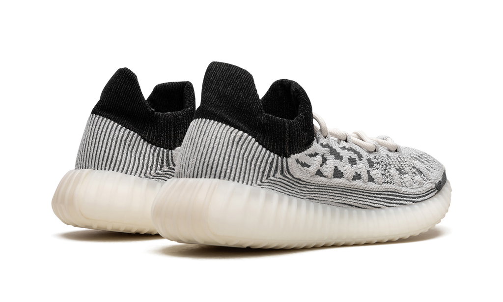 Yeezy Boost 350 V2 Panda IG9608