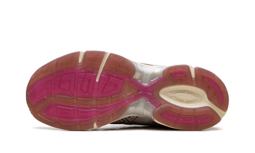 Asics Gel-1130 WMNS Oatmeal Peyote 1202A527 250