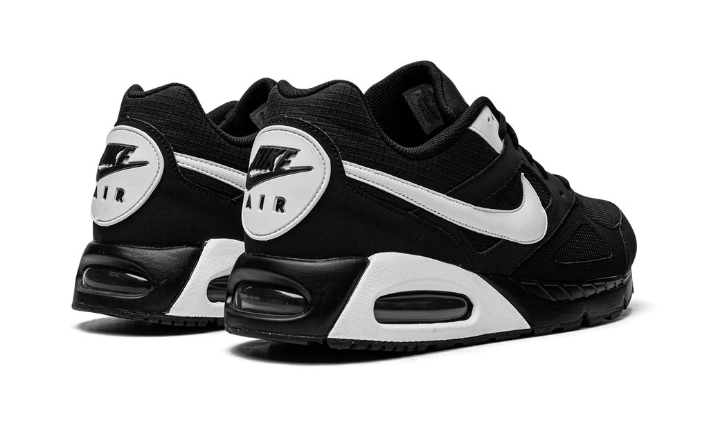 Nike Air Max IVO 580518 011