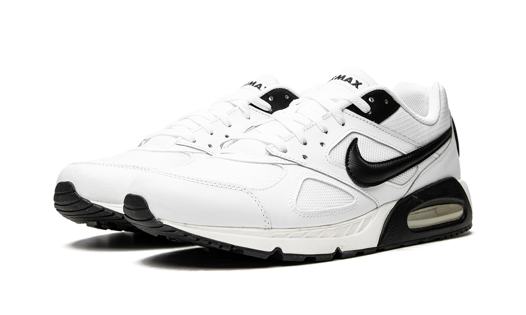 Nike Air Max IVO 580518 106