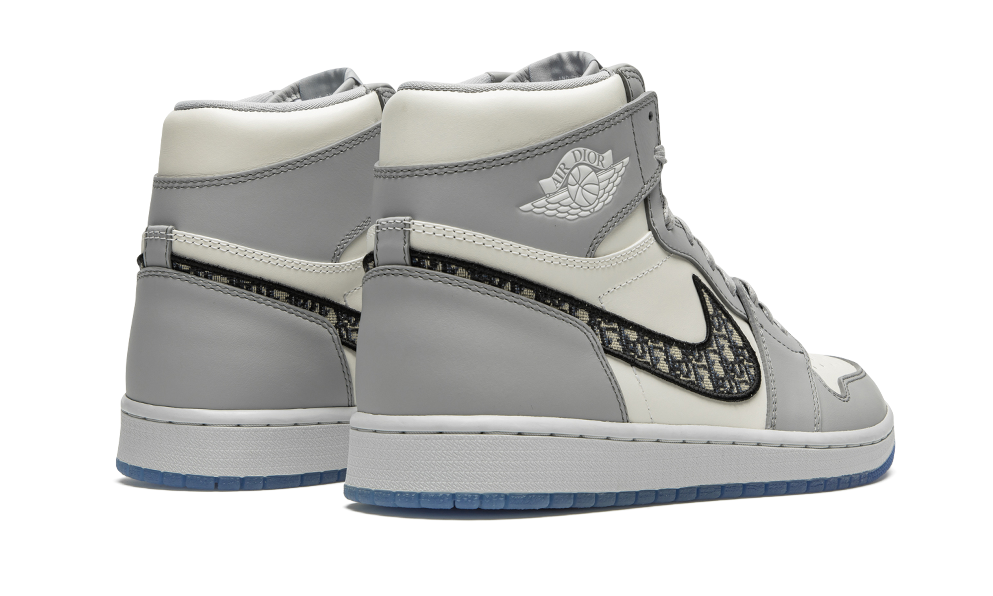 Air Jordan 1 Retro High Dior CN8607 002