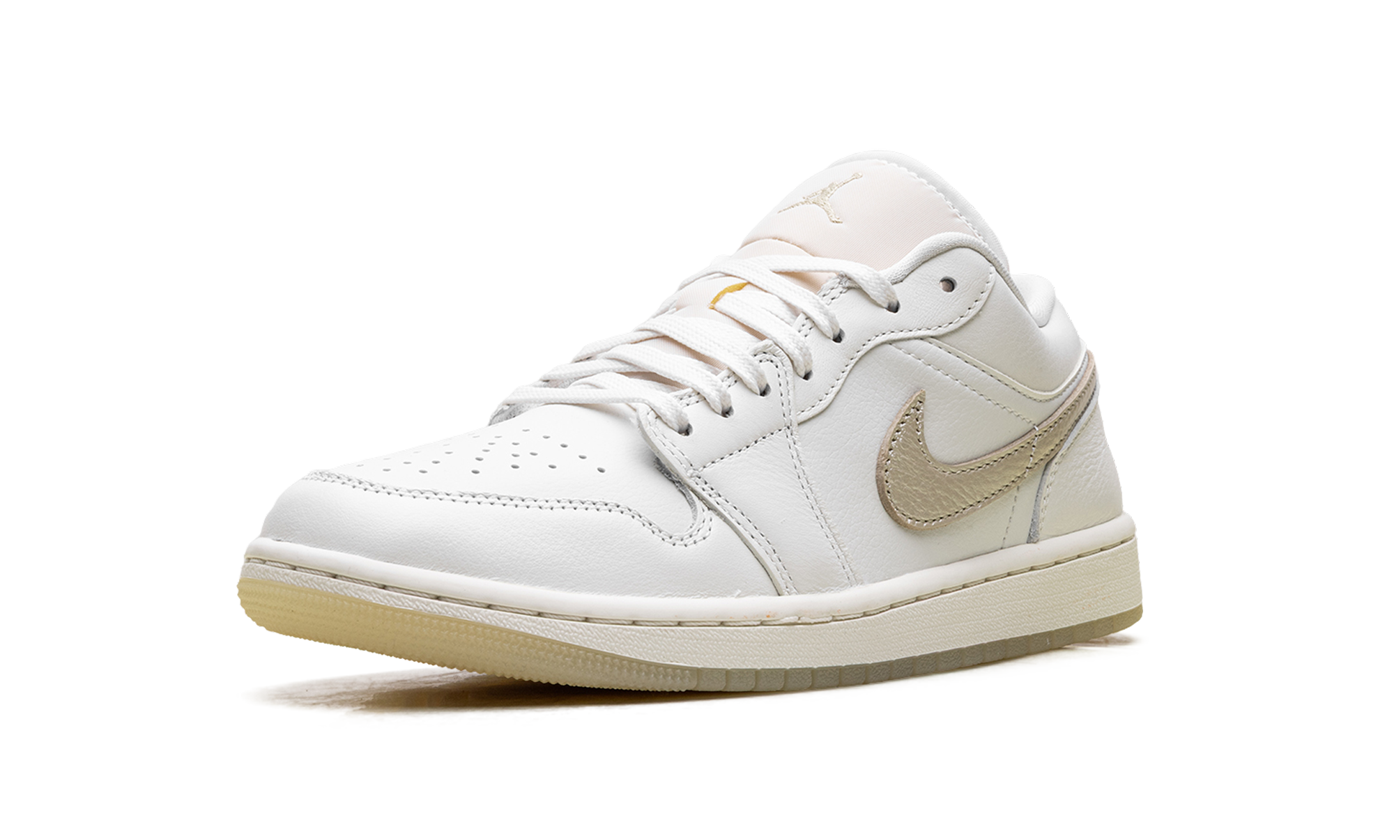 Jordan 1 Low SE WMNS Metallic Team Gold HV5157 100