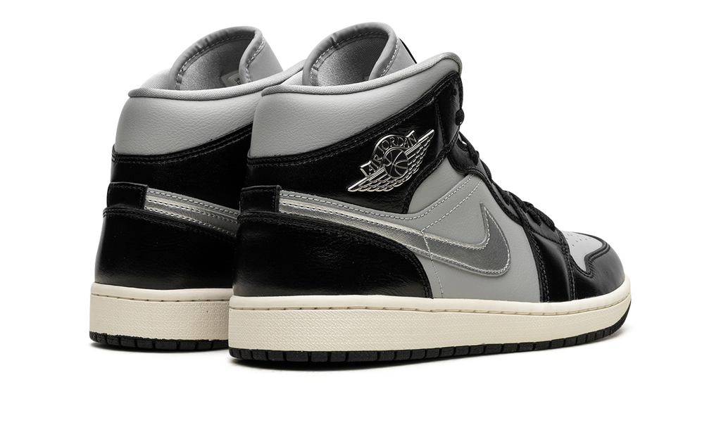 AIR JORDAN 1 MID SE WMNS Black Chrome FB9892 002