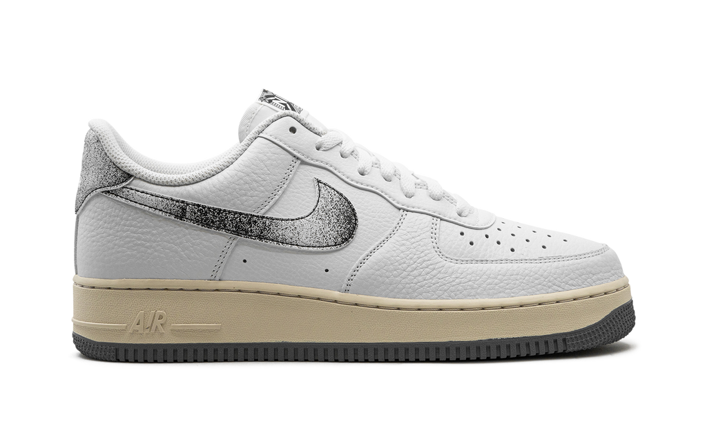 Nike Air Force 1 Low Classics DV7183 100