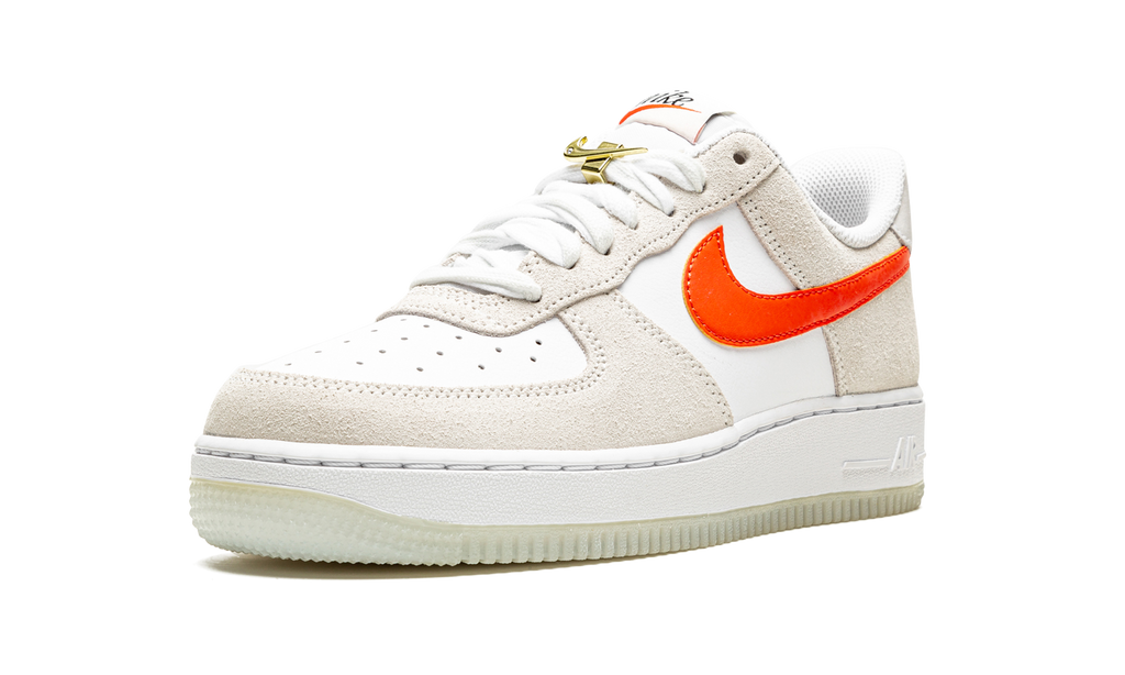 Nike AIR FORCE 1 '07 SE MNS WMNS First Use DA8302 101