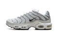 Nike Air Max Plus WMNS Light Silver FV8480 002