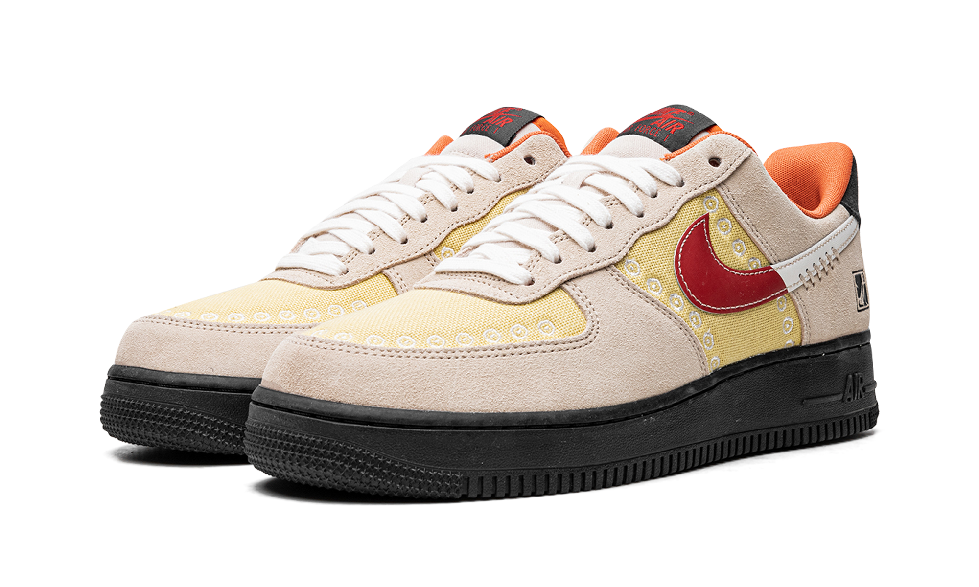 Nike Air Force 1 Low Somos Familia DZ5355 126