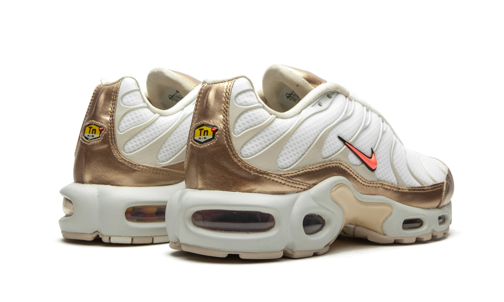 Nike AIR MAX PLUS WMNS Metallic Rose Gold CJ9980 100